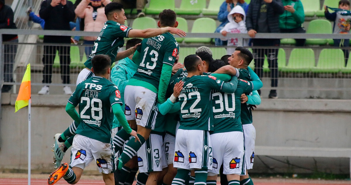 Santiago Wanderers sumó dos títulos a su palmarés.