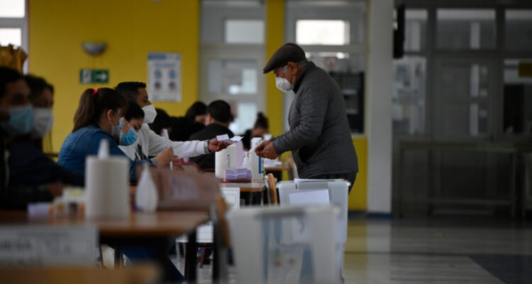 Servel asegura que no habrá cambios tras publicación de locales de votación