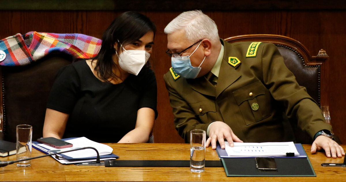 Siches: “Carabineros es una entidad autónoma y esperamos avanzar a mayor poder civil sobre policías”
