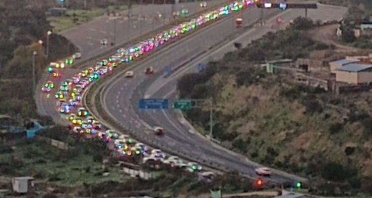 Taco por colisión en dirección a Viña del Mar