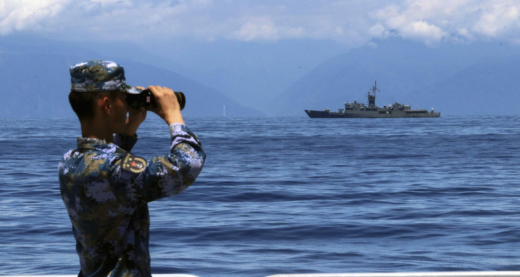 Ejército de China patrullará “regularmente” aguas en torno a Taiwán