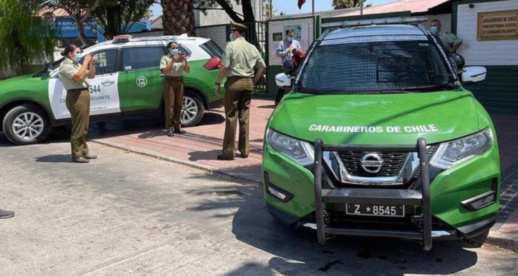 Imagen de patrullas afuera de la 23ª Comisaría de Talagante