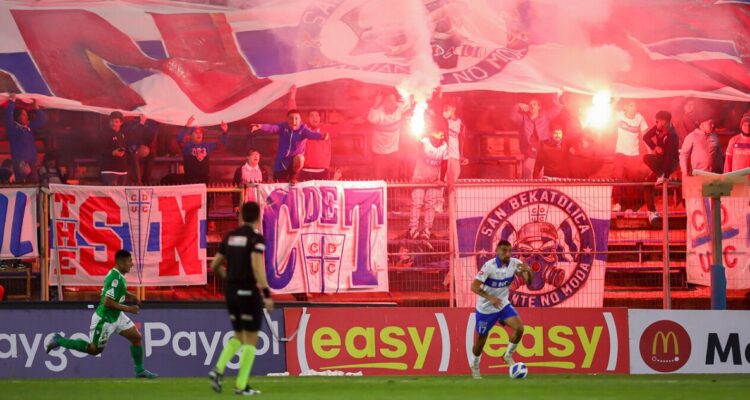 Universidad Católica goleó a Audax Italiano en interrumpido duelo.