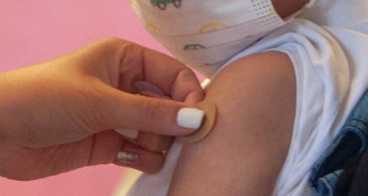 Vacunación contra el covid desde los 6 meses de vida