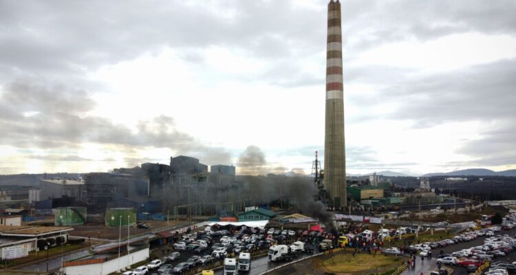 Codelco comunica las 2 opciones que tendrán los trabajadores ante inminente cierre de Ventanas