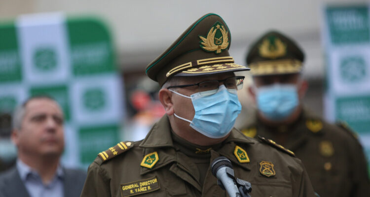 Carabineros desmiente nexo de jefe de inteligencia con robo de madera tras publicación de prensa