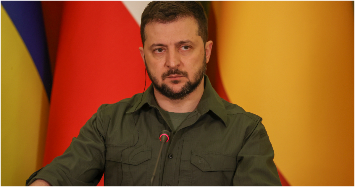 De Ucrania a Chile: Zelenski se acerca por primera vez a Latinoamérica con videoconferencia en la UC