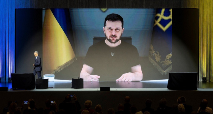 Zelenki en videoconferencia con la UC.