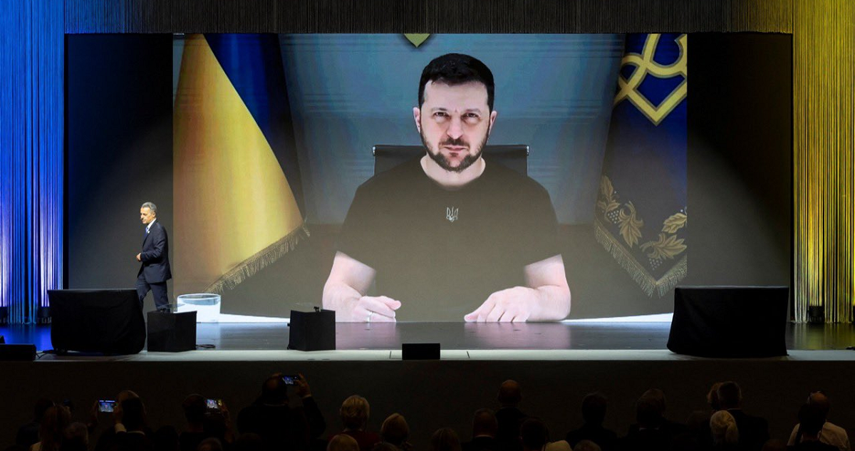 Zelenki en videoconferencia con la UC.