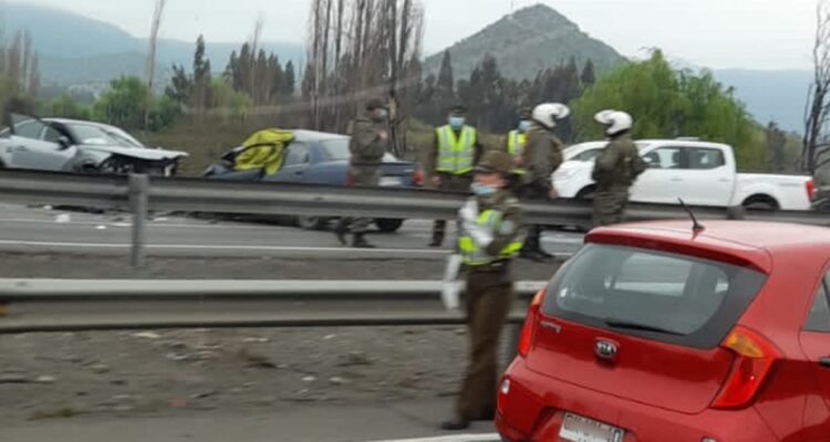 Accidente múltiple en la Ruta 5 a la altura de Rengo deja una persona fallecida