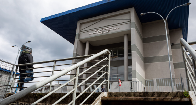 Acusado de femicidio frustrado se fuga en Puerto Montt