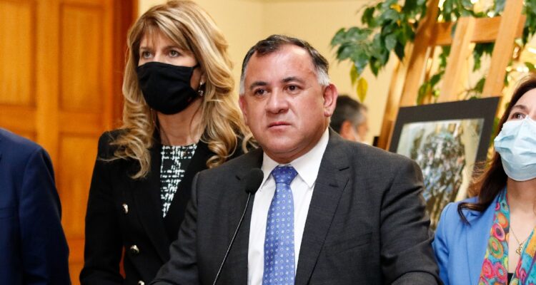 “La gente no está cómoda”: militantes DC exigen salida de directiva y restructuración del partido