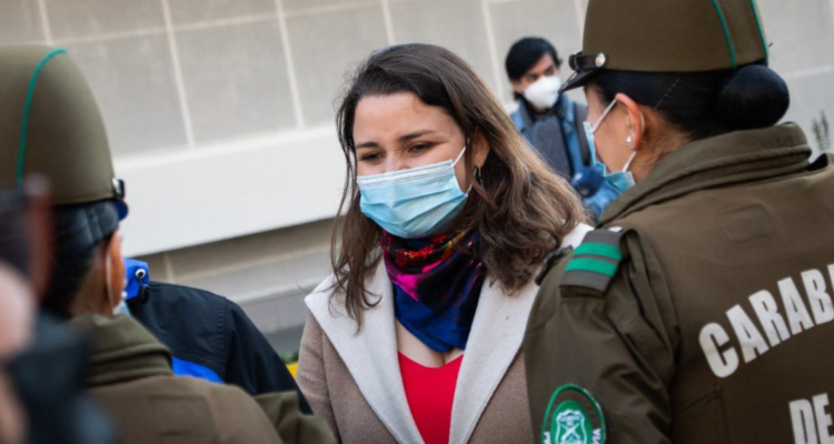 “No se nos da respuesta”: concejales de Valdivia cuestionan a la alcaldesa por oficios enviados.