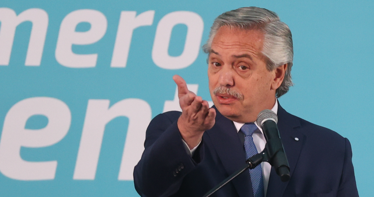 Argentina presidente Fernández asegura que atacantes de Cristina también querían atentar contra él