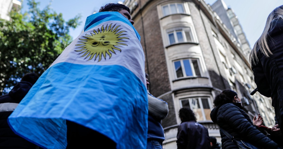 Preocupación en Argentina: alertan que la inflación acumulada llegaría casi al 100%