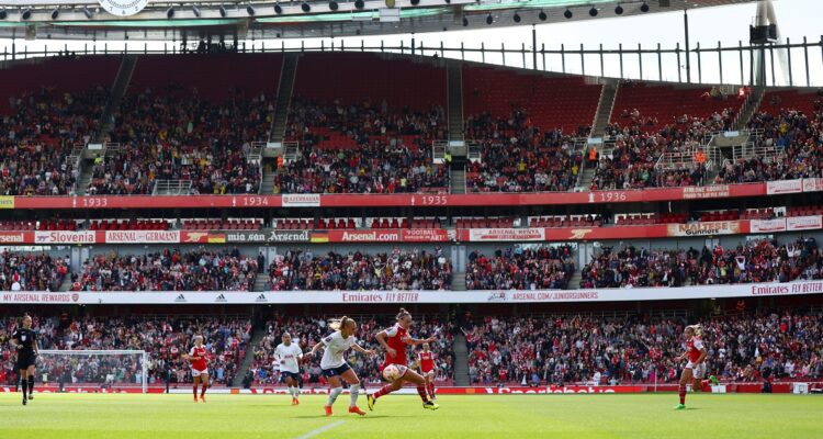 Arsenal y Tottenham hacen récord de pública en liga femenina inglesa