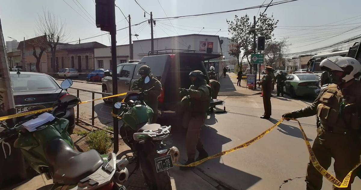 GOPE activa operativo por artefacto sospechoso en Estación Central