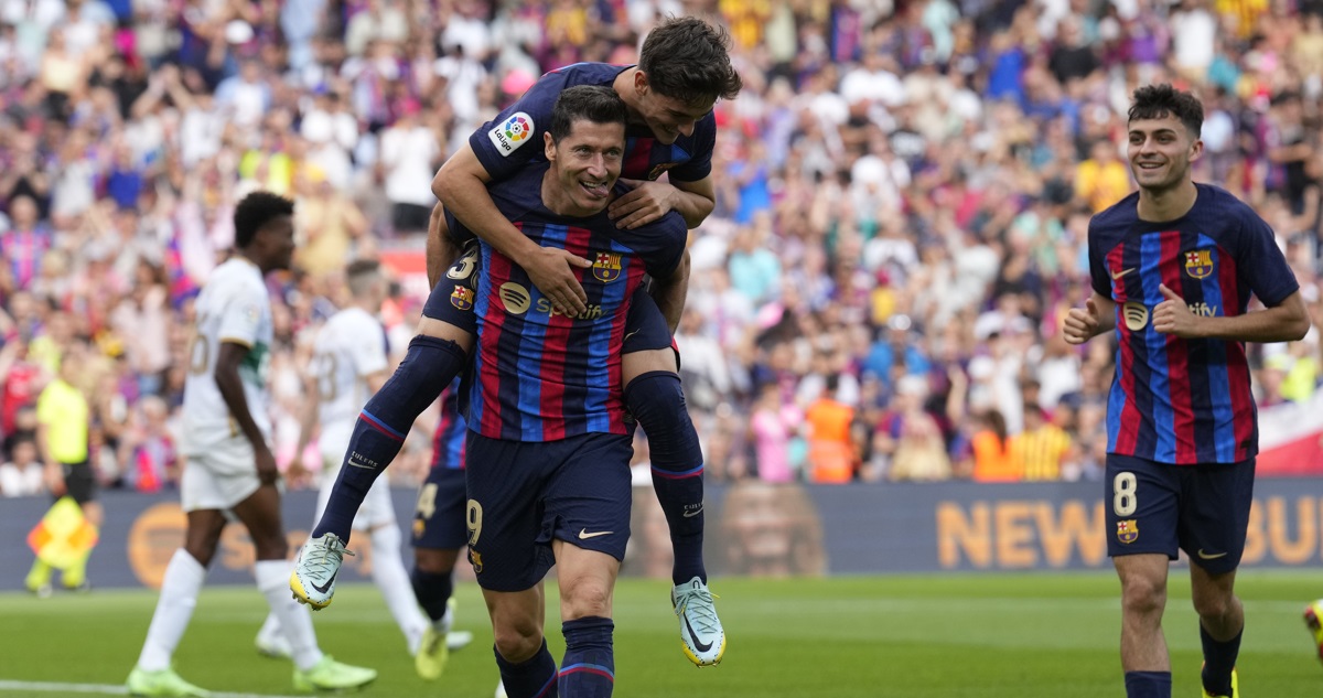 Barcelona le dio una paliza el Elche, que no contó con Enzo Roco.