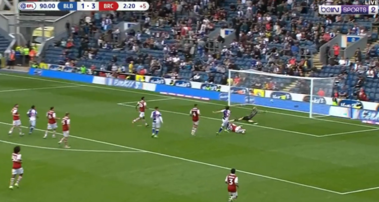 Ben Brereton marcó un golazo en la derrota del Blackburn ante el Bristol City.