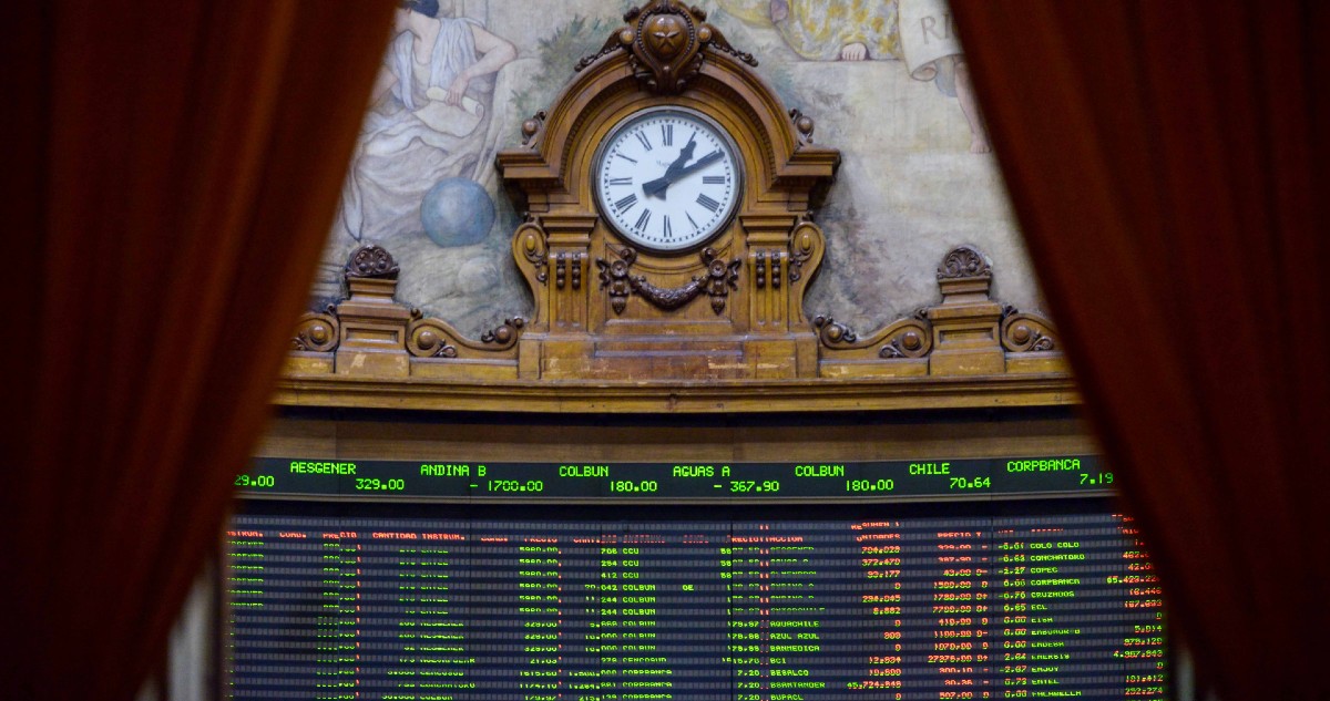 Bolsa de Santiago se dispara sobre los 6 mil puntos ante el optimismo del mercado en post Plebiscito