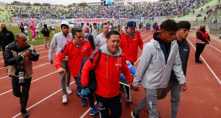 Católica y La U deberán retomar su partido de Copa Chile.