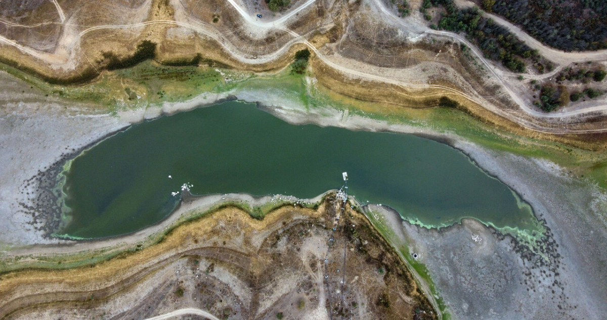 Vista aérea de la Reserva Nacional Lago Peñuelas. Contexto.