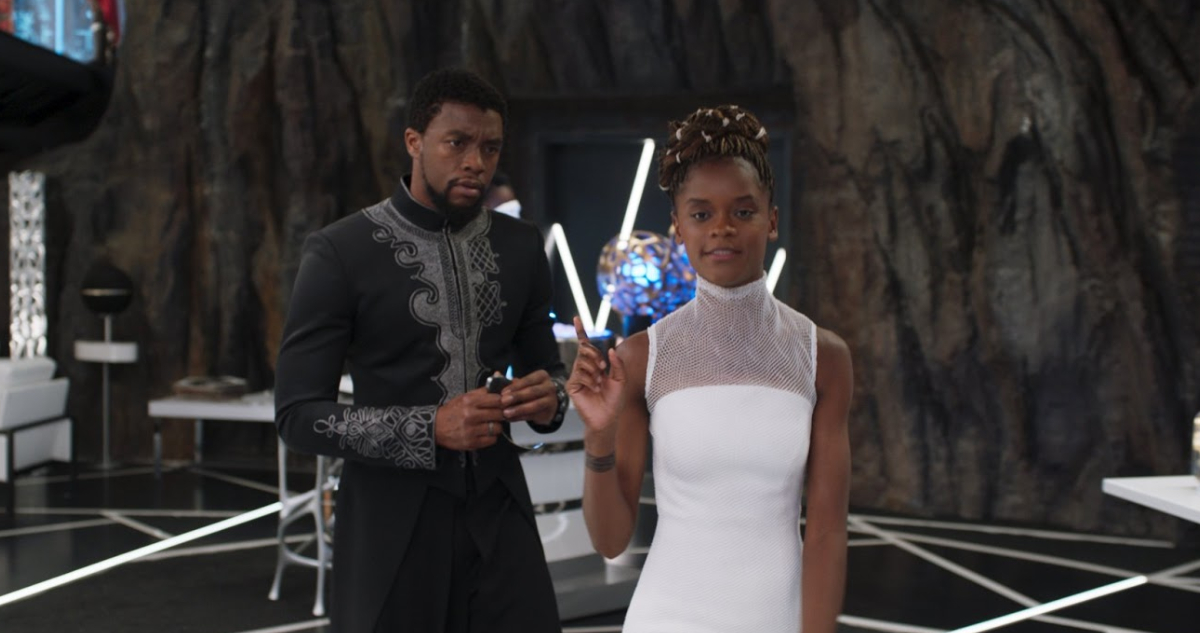 Chadwick Boseman y Letitia Wright en Black Panther