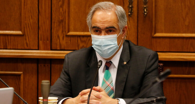 Senador Chahuán pone en duda viabilidad de reformas: “La de Salud no tiene ni un piso”