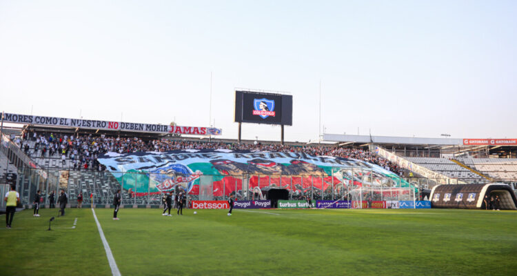Colo Colo aumentó el valor de las entradas y causó molestia en el CSD.