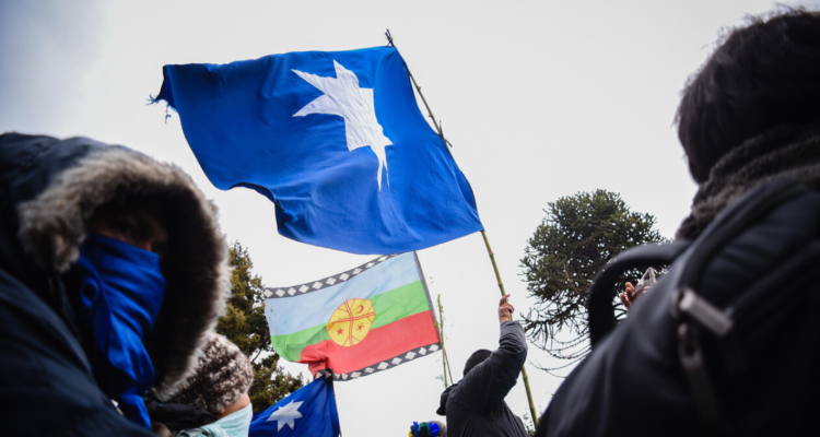 Comunidad mapuche de Coñaripe envía carta a BBN tras informe que les impide inscribir terrenos.