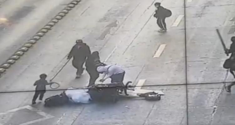 “Es inaceptable”: Defensoría de la Niñez denuncia a la justicia participación de niño en barricada