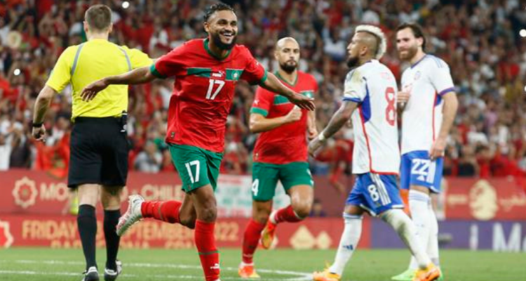 Chile cae ante Marruecos por un penal de Paulo Díaz.