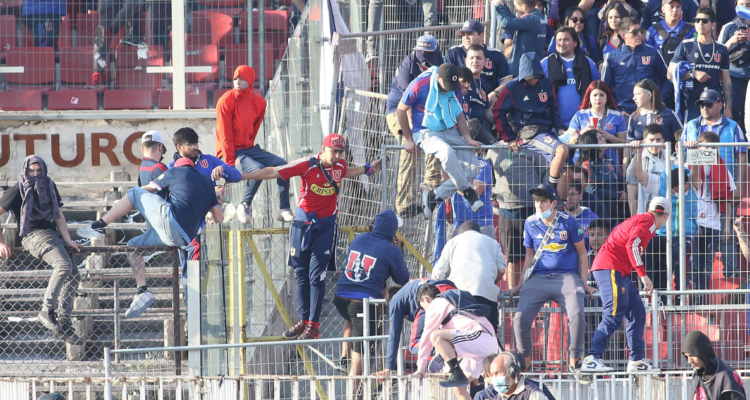Universidad de Chile deberá jugar dos duelos sin público.