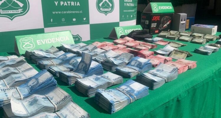 Detienen a acusado de robar $260 millones desde banco en San Miguel: tenía un auto recién comprado