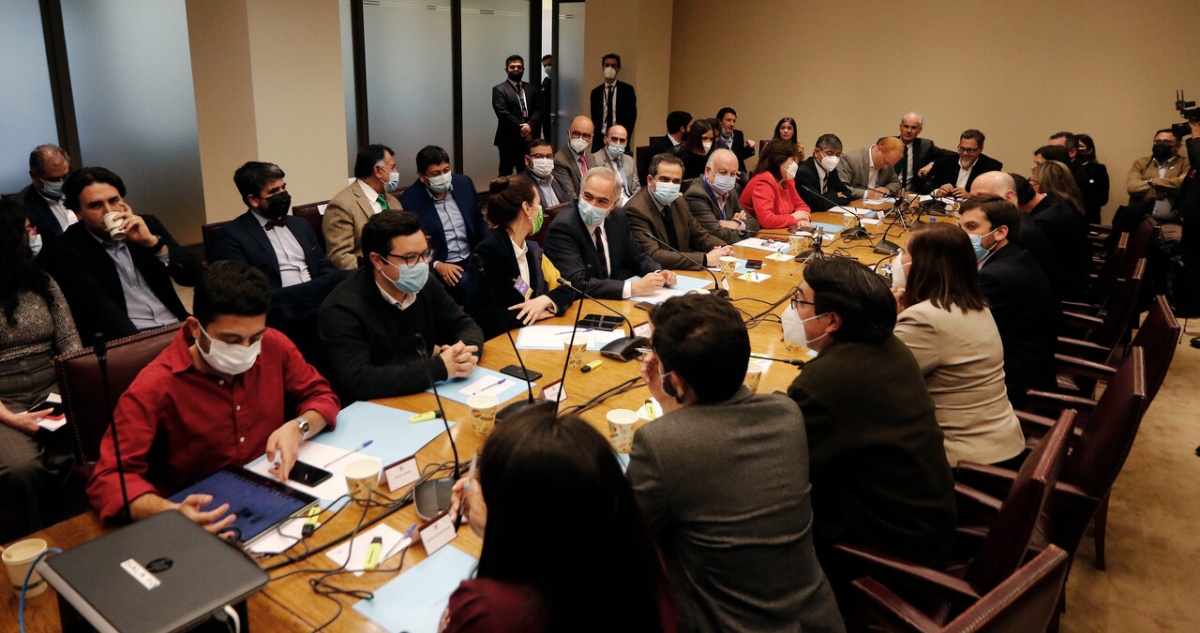 Partidos esperan retomar la próxima semana el diálogo para continuar con proceso constituyente
