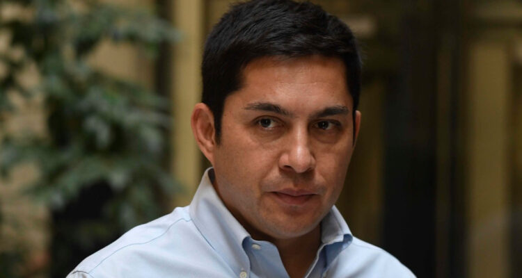 Diputado Durán tras no someterse a test de droga: “Estaba fuera del país”