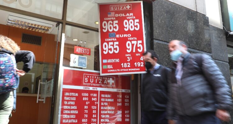 Dólar bajó con fuerza ante perspectiva más optimista en los mercados internacionales