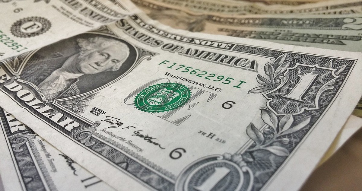 Las noticias desde Estados Unidos siguen impulsando alza del dólar en Chile