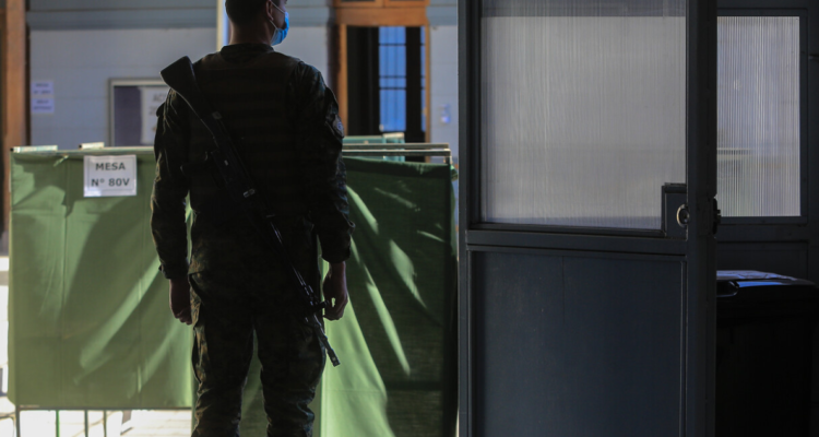 Duplican contingente militar en La Araucanía por plebiscito