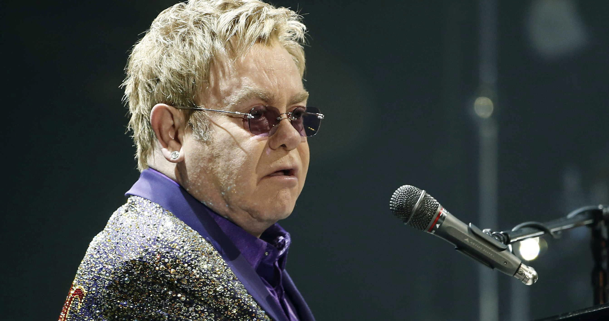 Elton John es