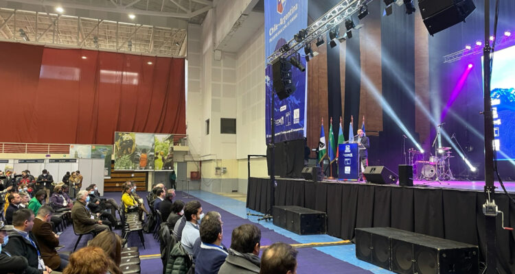 Encuentro Binacional de Turismo en Puerto Montt evento destacó colaboración entre Chile y Argentina