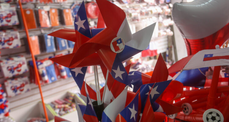 Llegaron las Fiestas Patrias: así funcionará el comercio estos días