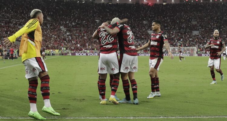 Flamengo derrotó a Vélez y jugará la final de Copa Libertadores.