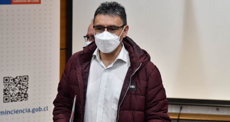 Exministro de Ciencias, Flavio Salazar