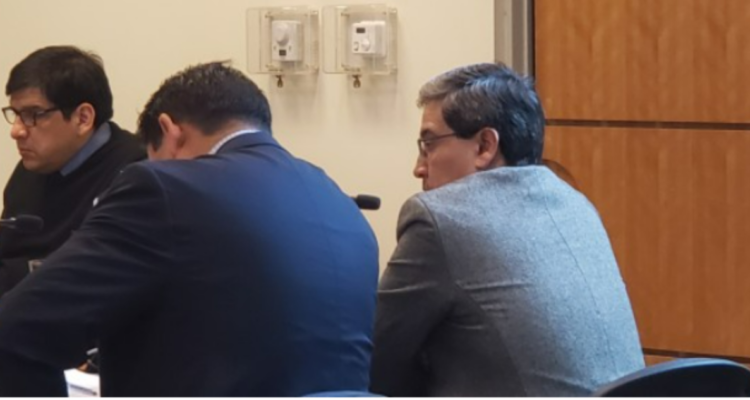 formalizan a exejecutivo de crucero