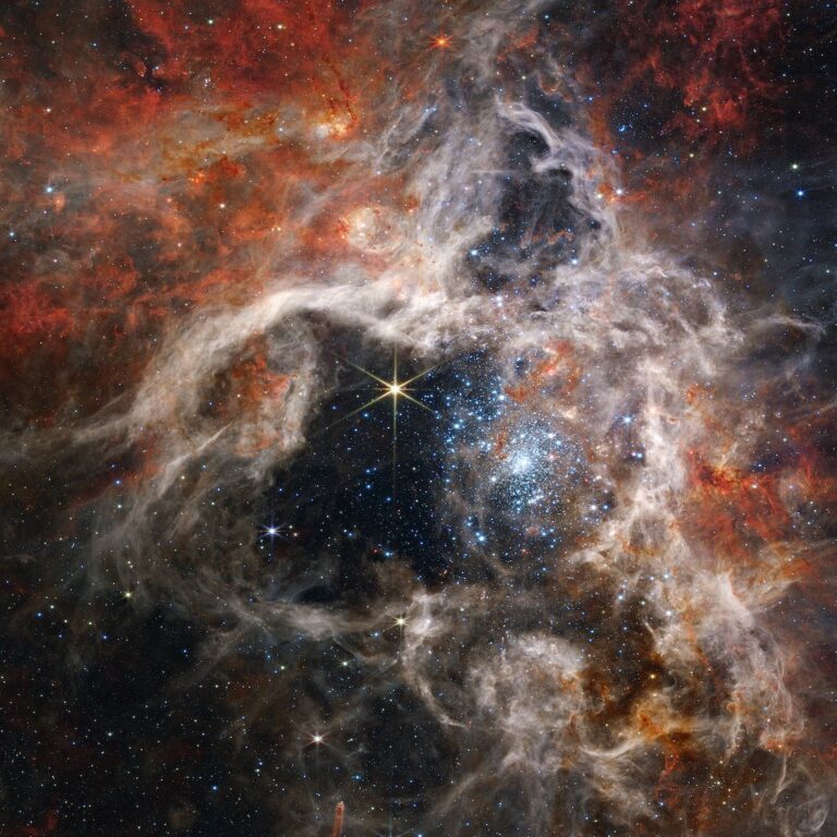Fotografía telescopio espacial James Webb