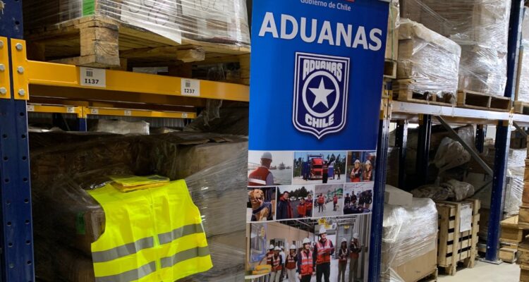 Funcionaria de Aduanas absuelta por torturas