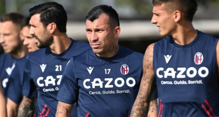 Gary Medel jugó 79′ en triunfo de Bologna sobre Fiorentina