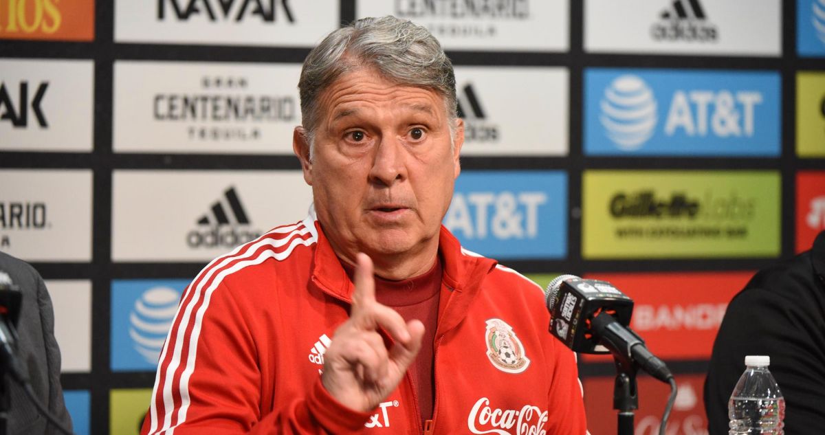 Gerardo Martino es agredido y pifiado tras derrota de México ante Colombia