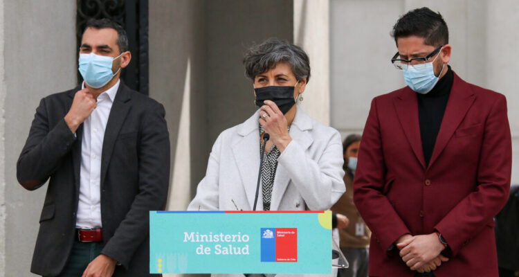 Gobierno anuncia desescalada de restricciones covid-19